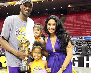 Kobe-Bryant_0616_pop_1.jpg