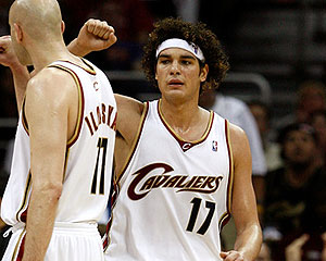 Anderson-Varejao_0529_pop.jpg