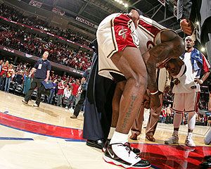 LeBron-James_0523_pop.jpg