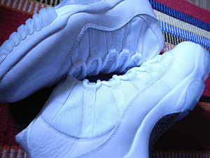 aj11_25th_1.jpg